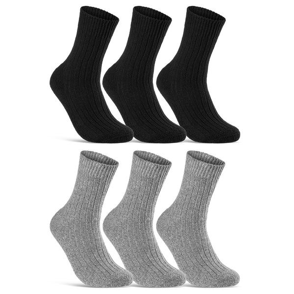 Norweger Socken mit Wolle