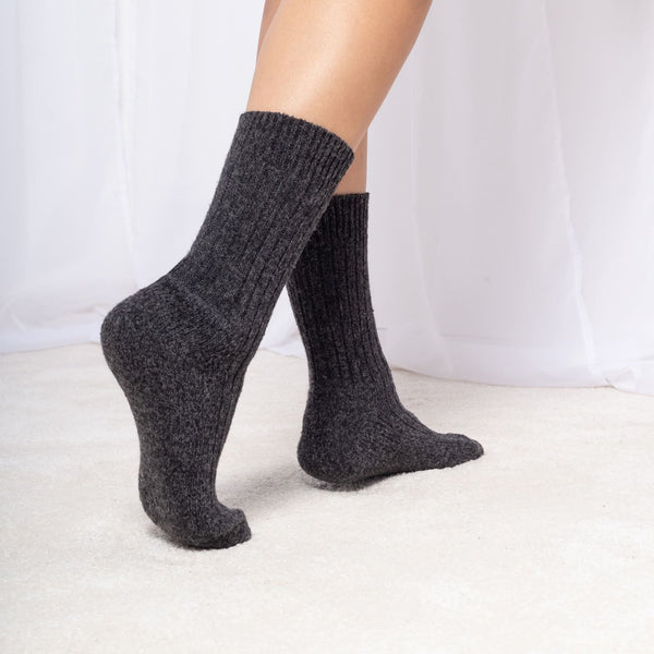 Norweger Socken mit Wolle