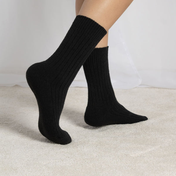 Norweger Socken mit Wolle